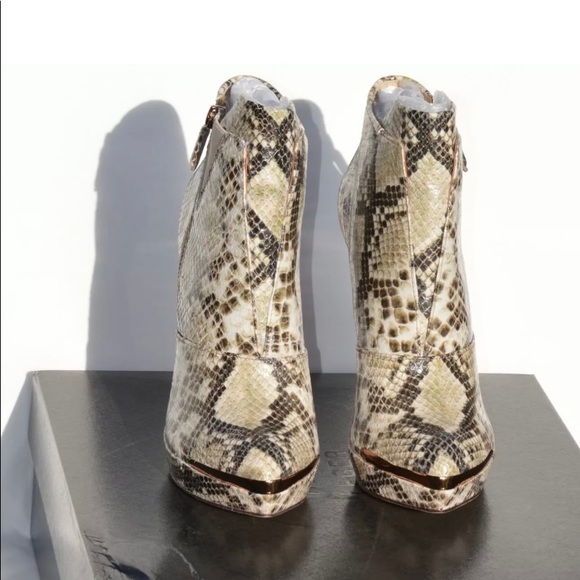 NWB Herve Leger Mercer Bootie Anaconda PRINT 9M Orig$960 - Picture 4 of 8